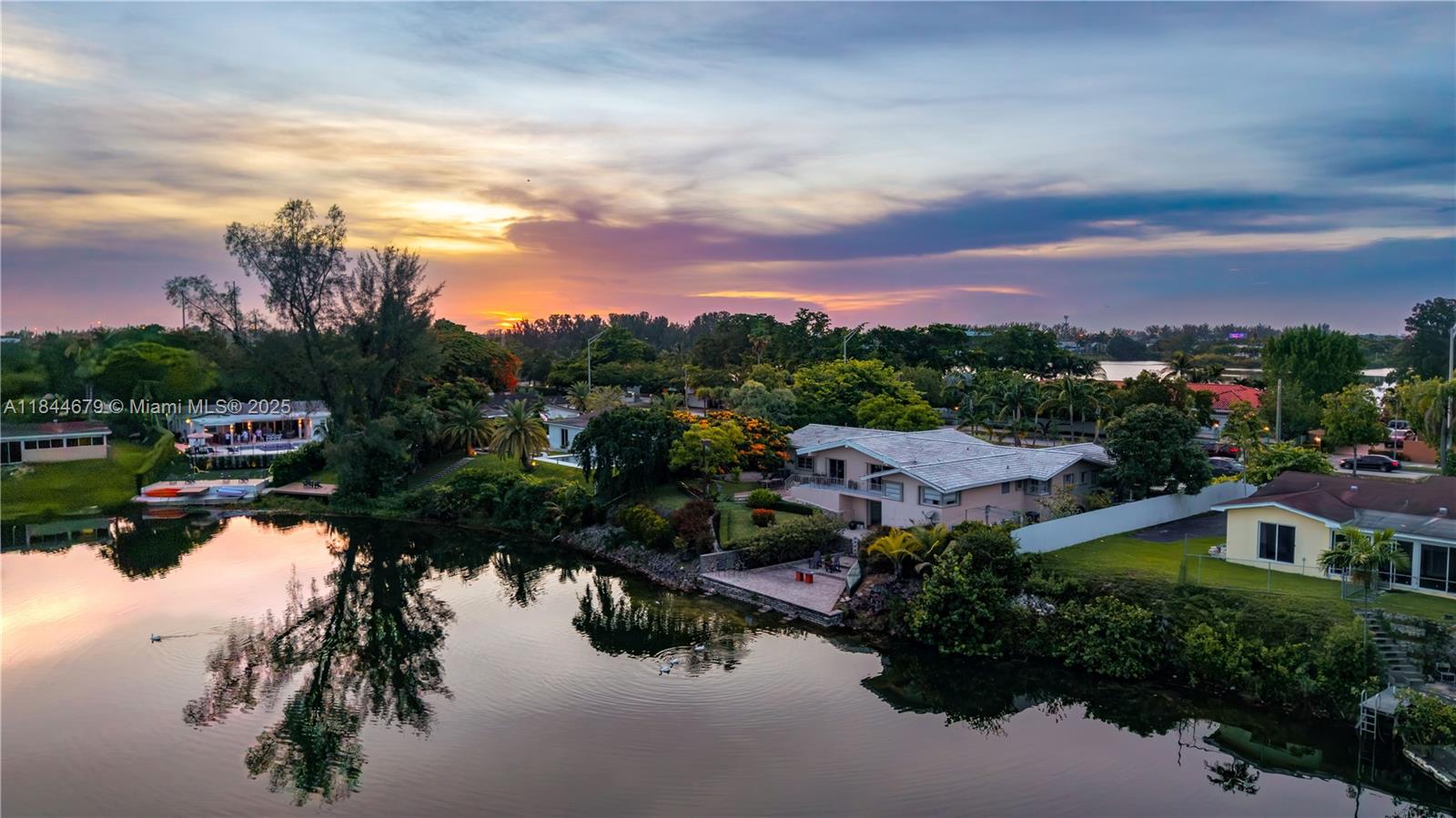 7340 SW 56th St Miami, FL 33143