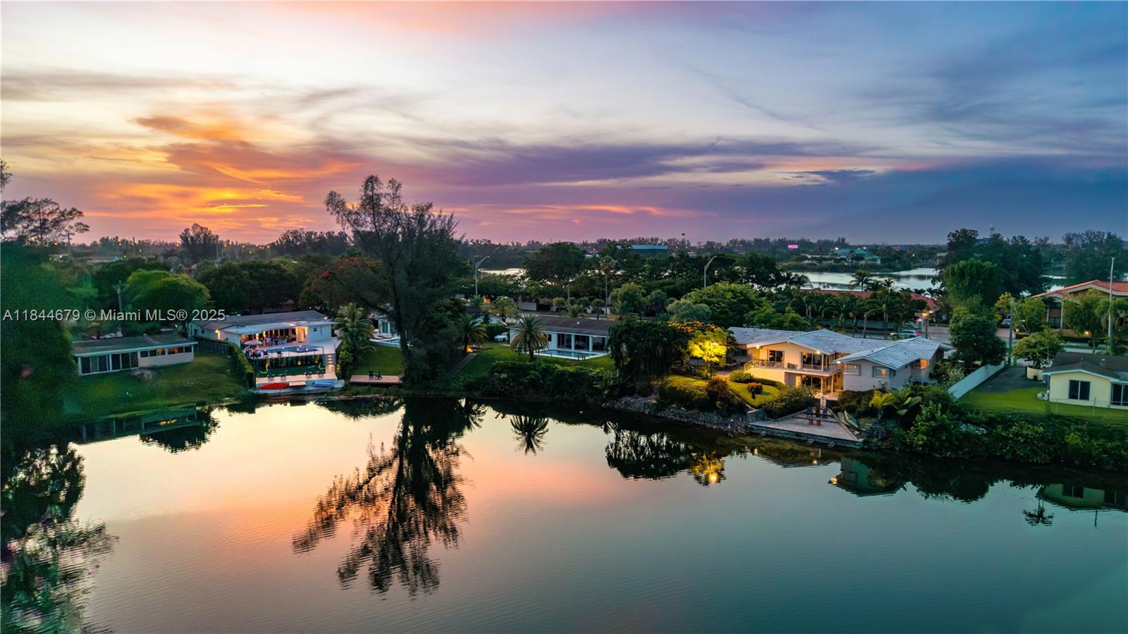 7340 SW 56th St Miami, FL 33143