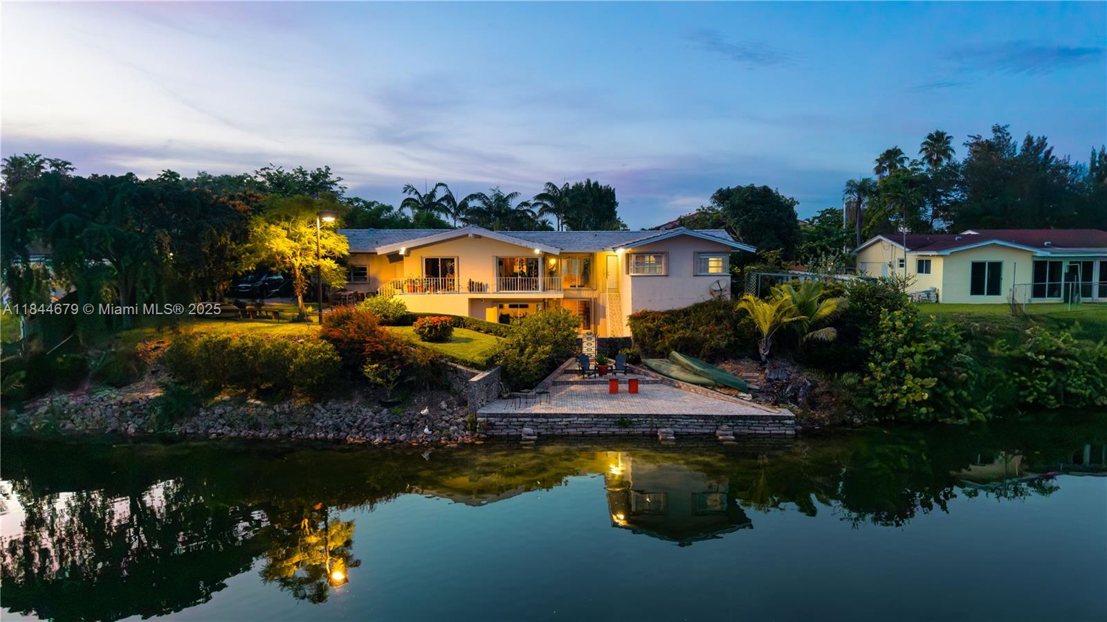 7340 SW 56th St Miami, FL 33143