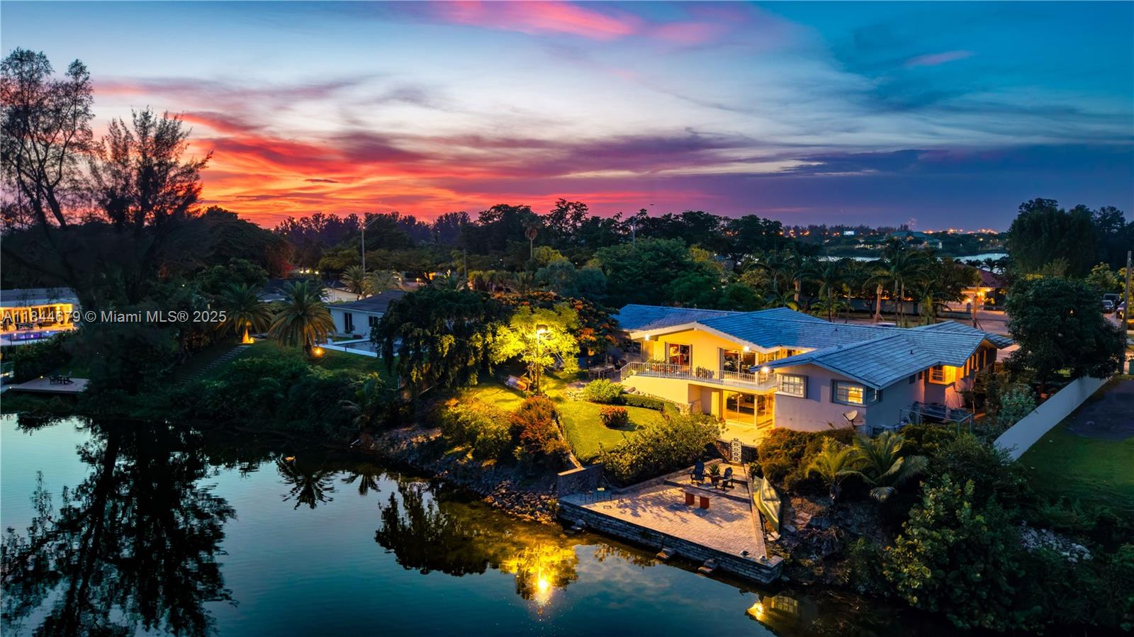 7340 SW 56th St Miami, FL 33143