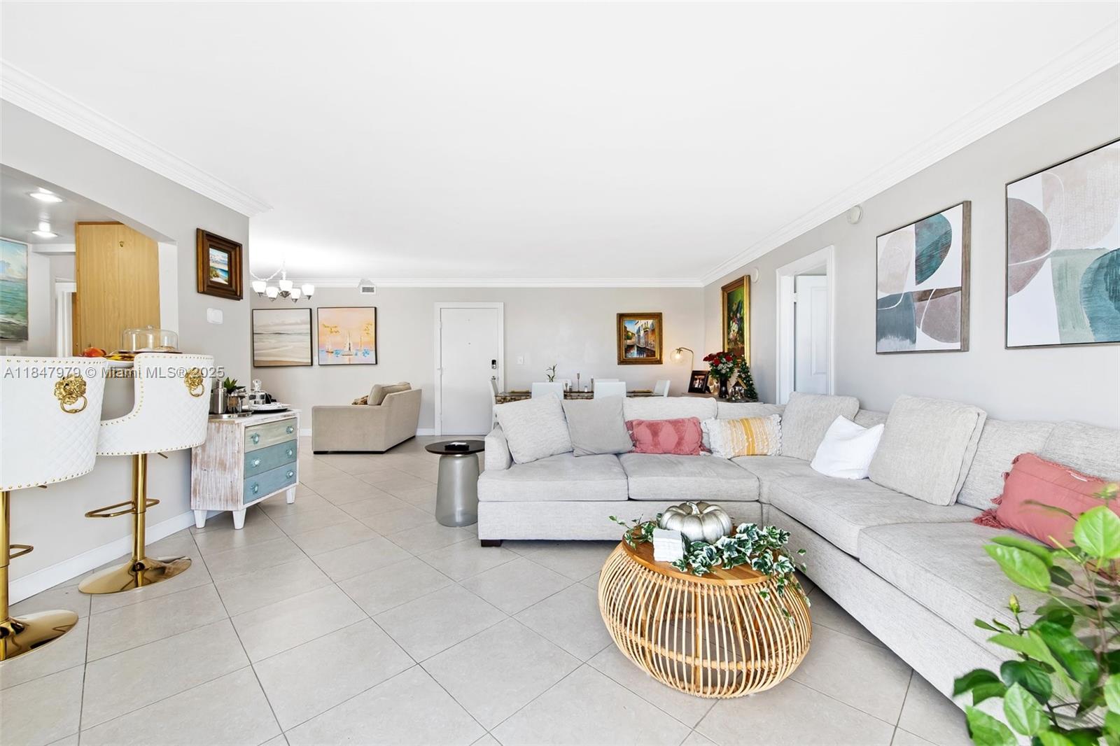2715 N Ocean Blvd #3A