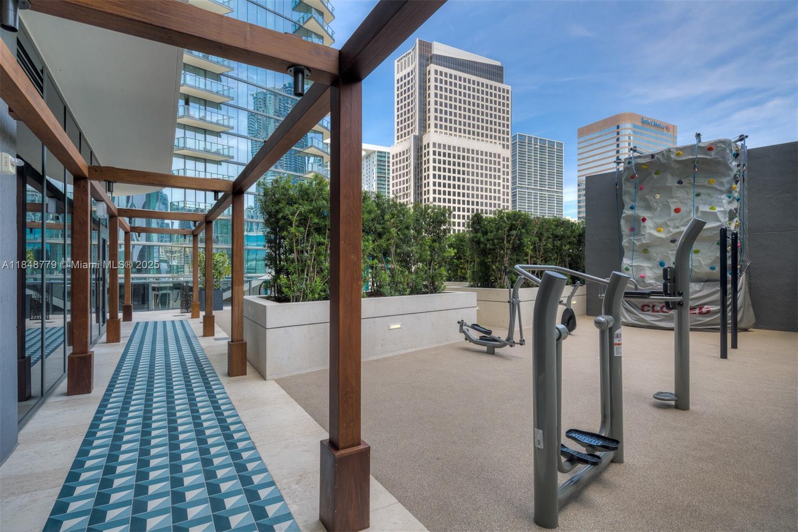 image Sls Lux Brickell44