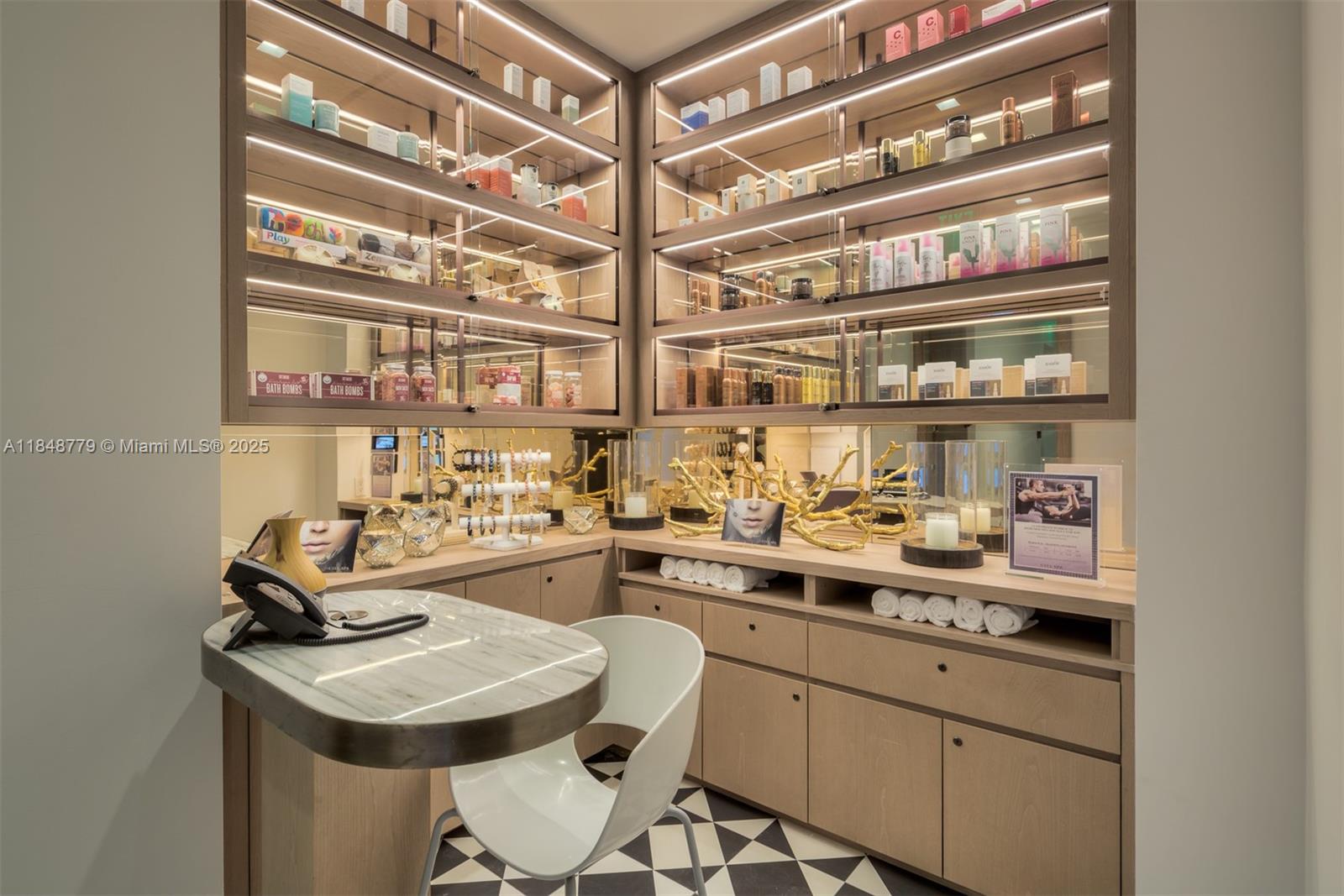 image Sls Lux Brickell48