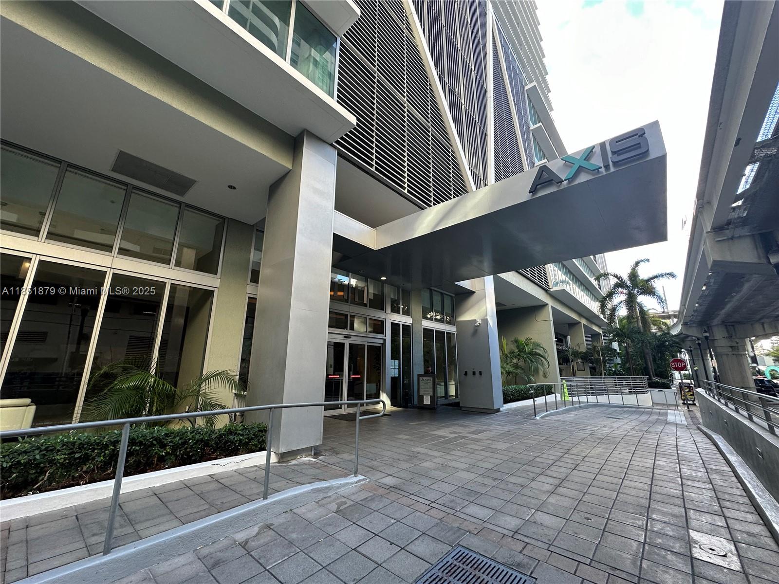 1111 SW 1st Ave #2520-N