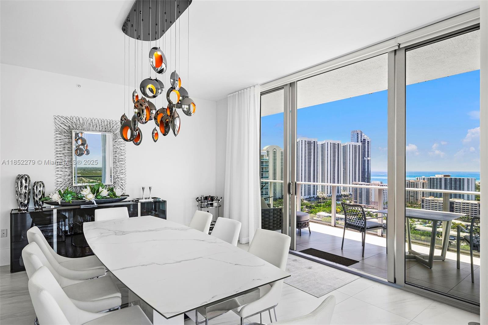 image Parque Towers Condo16