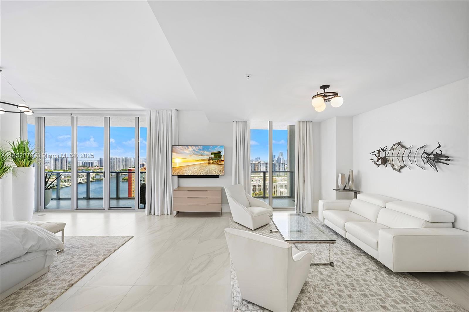 image Parque Towers Condo19