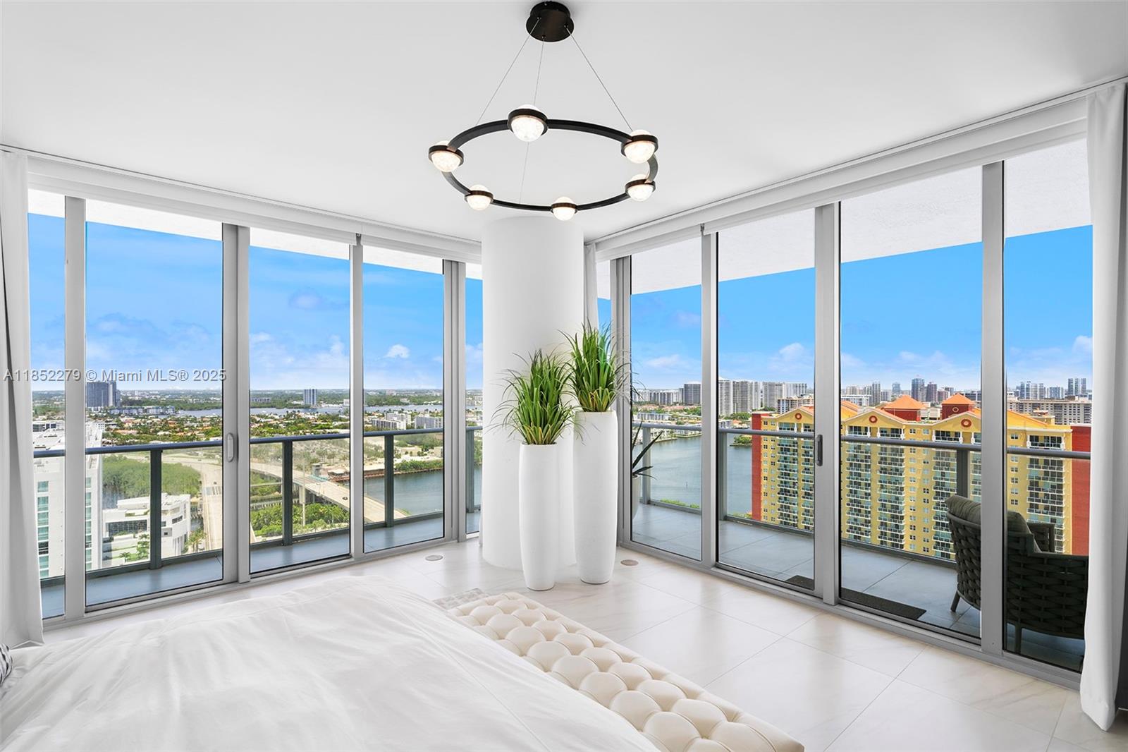 image Parque Towers Condo21