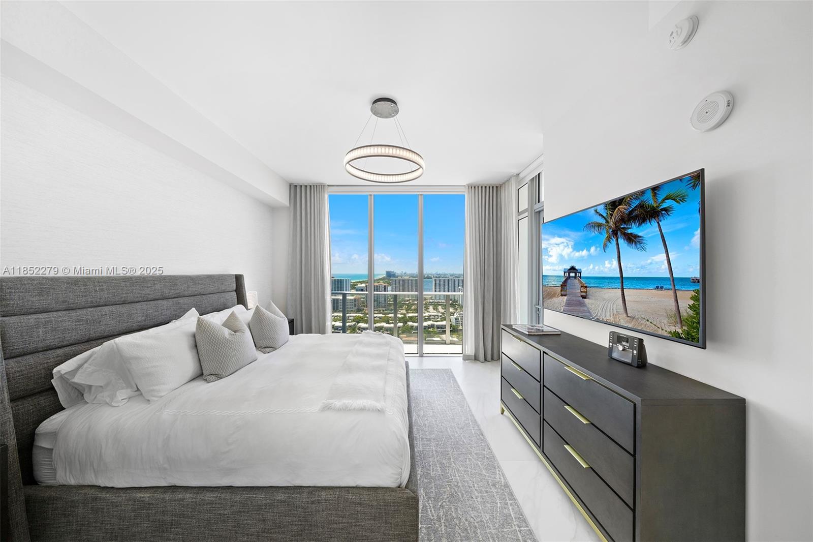 image Parque Towers Condo34
