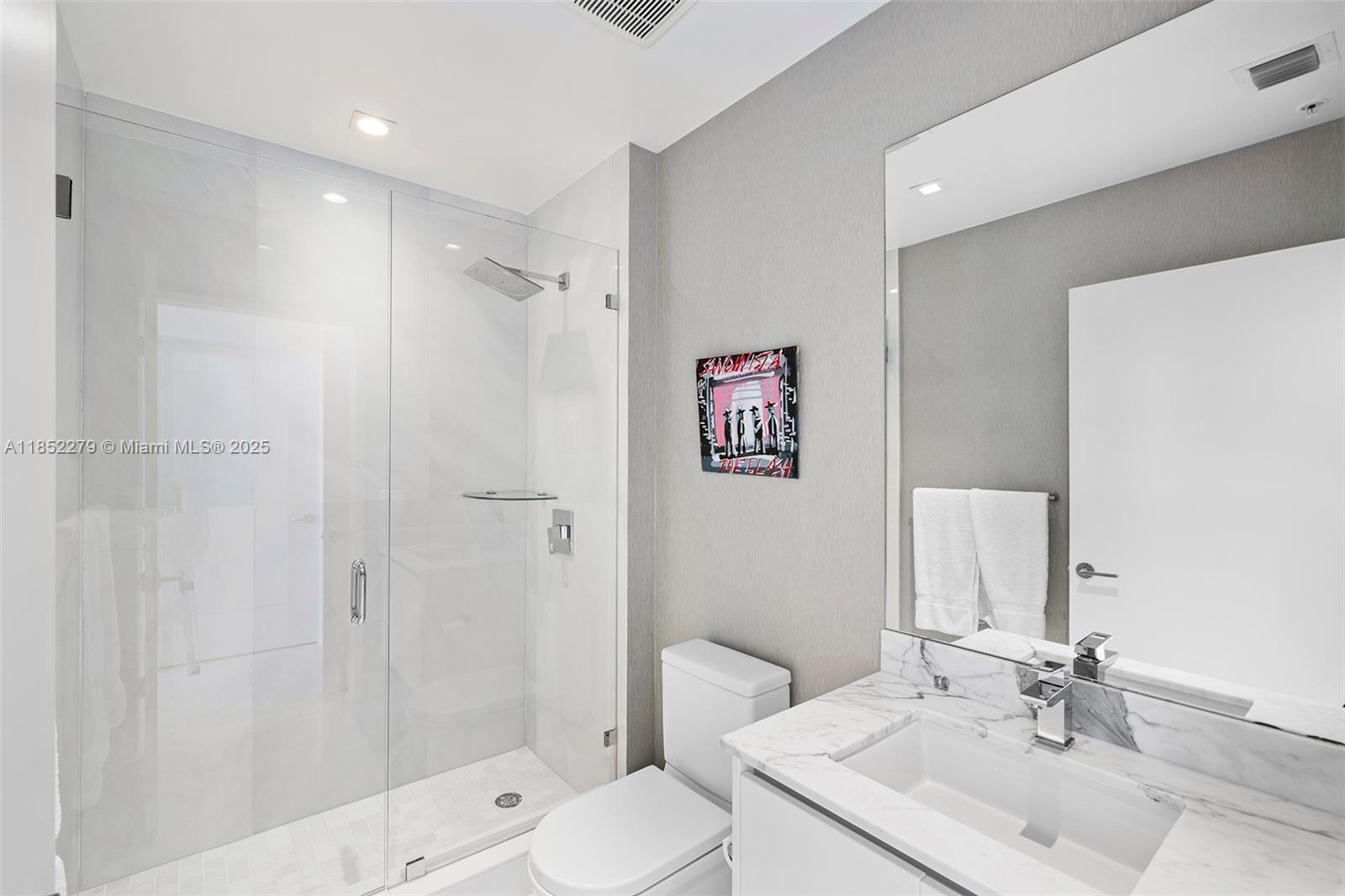 image Parque Towers Condo42