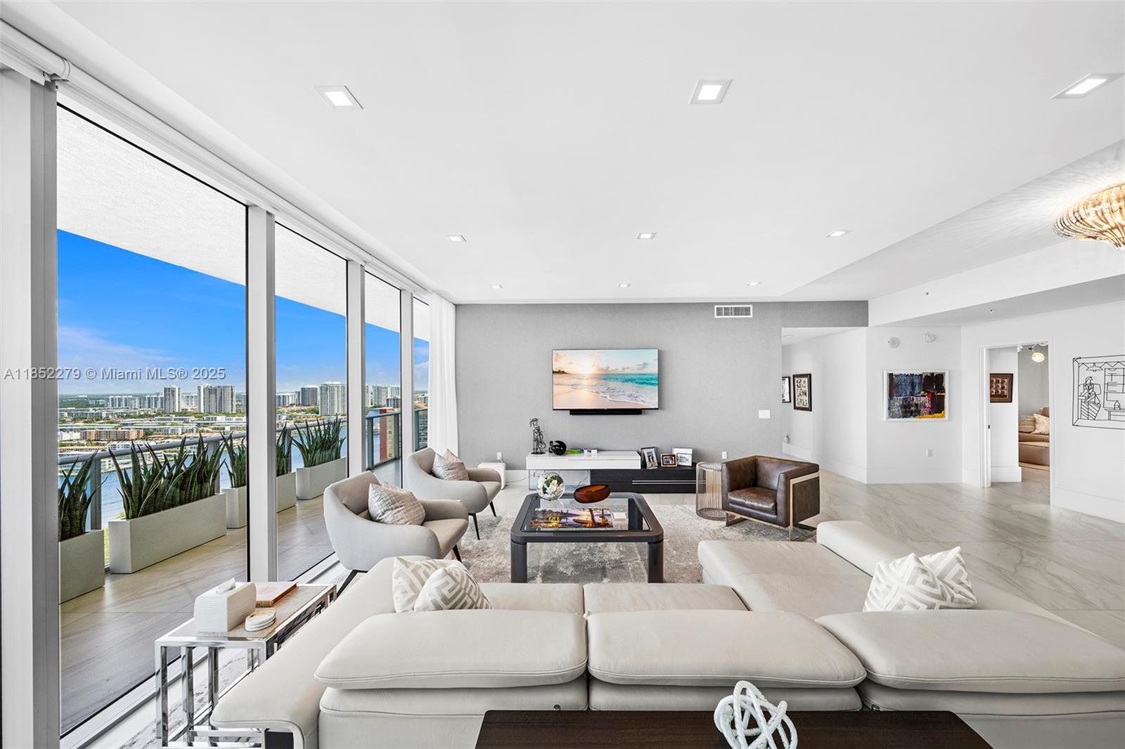 image Parque Towers Condo6