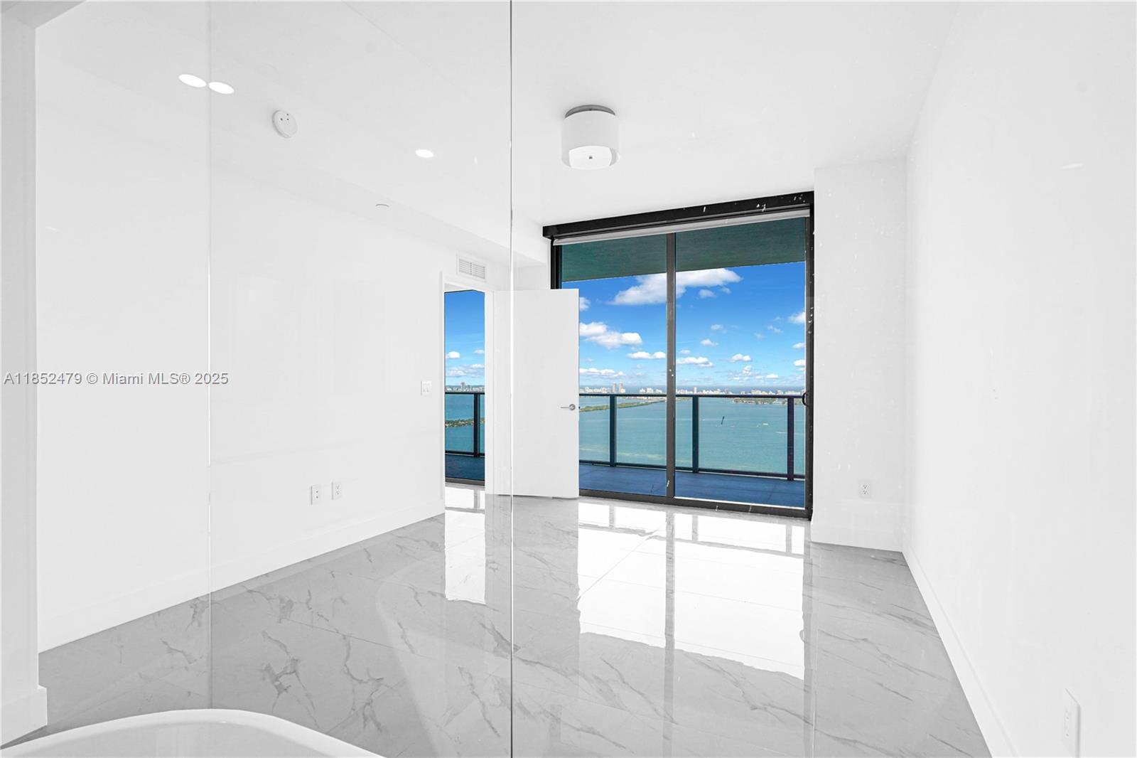 image Aria Reserve Miami8