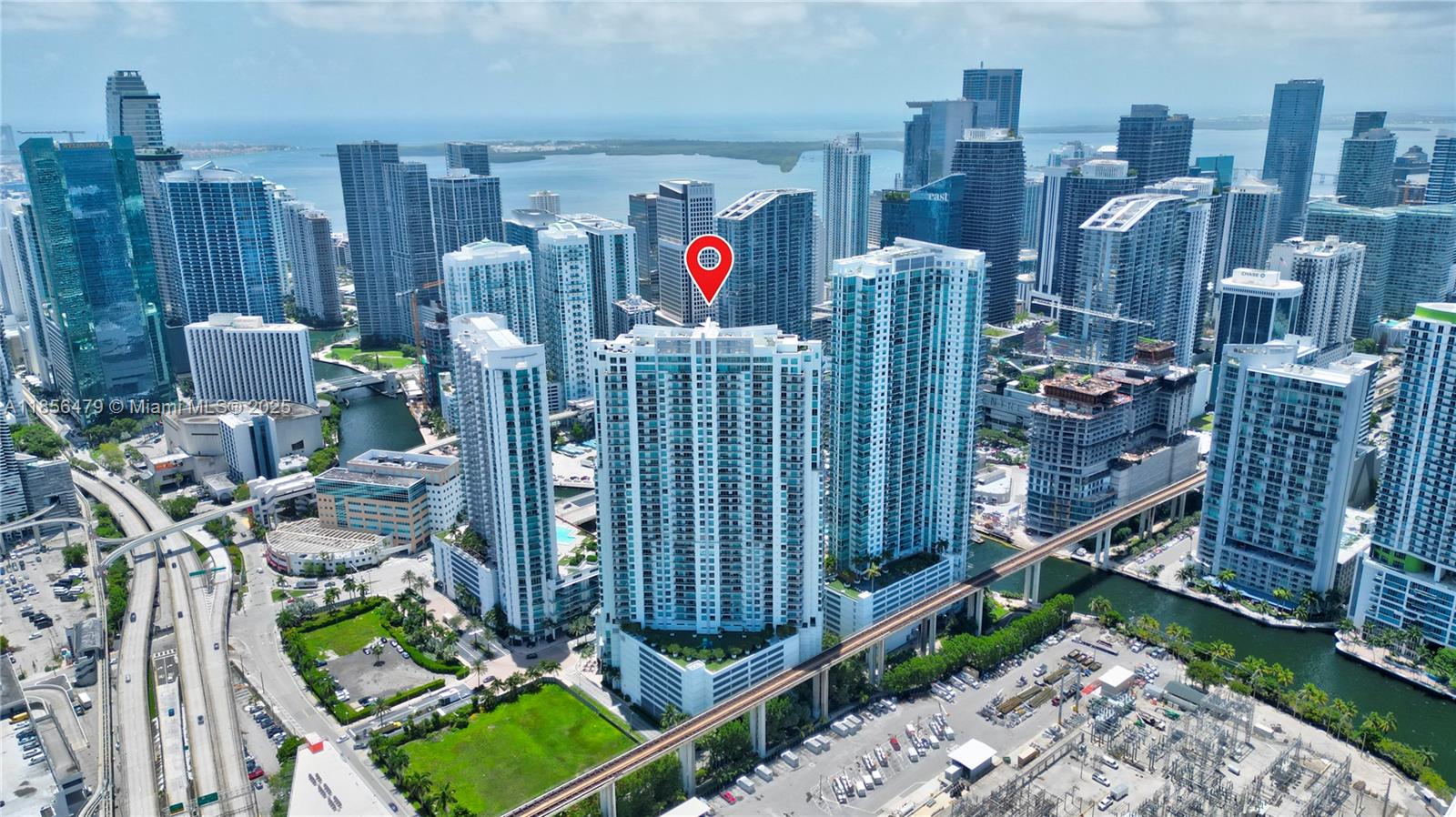 90 SW 3rd St #PH-10