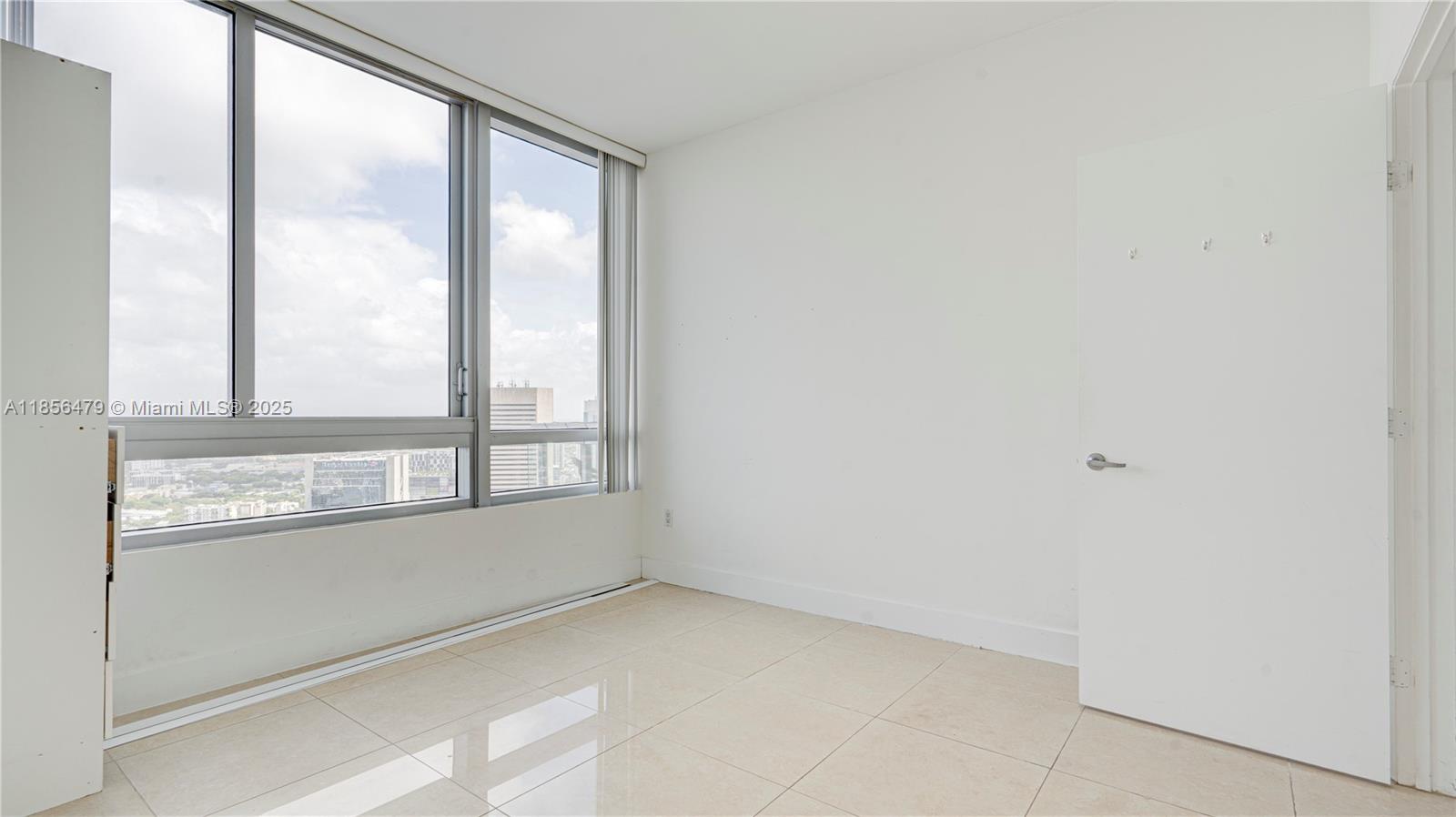 image Ivy Condo10