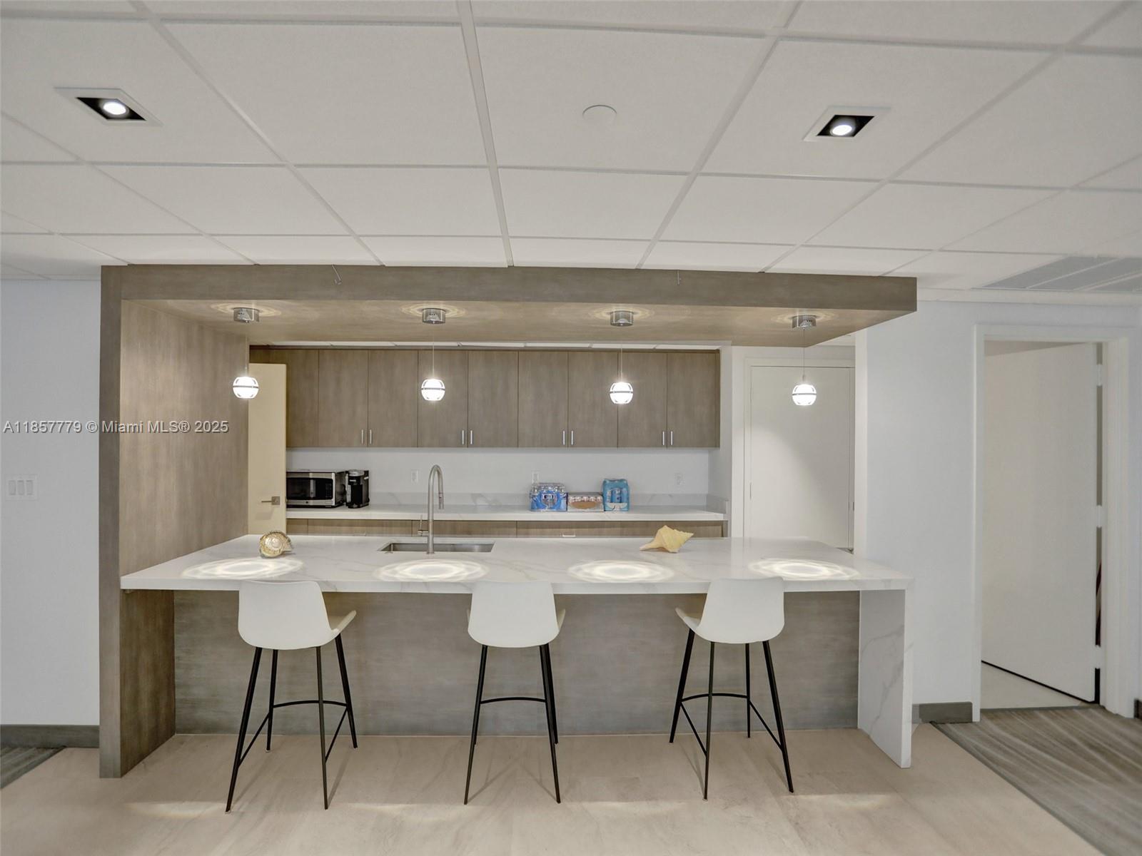 1155 Hillsboro Mile #202 Hillsboro Beach, FL 33062