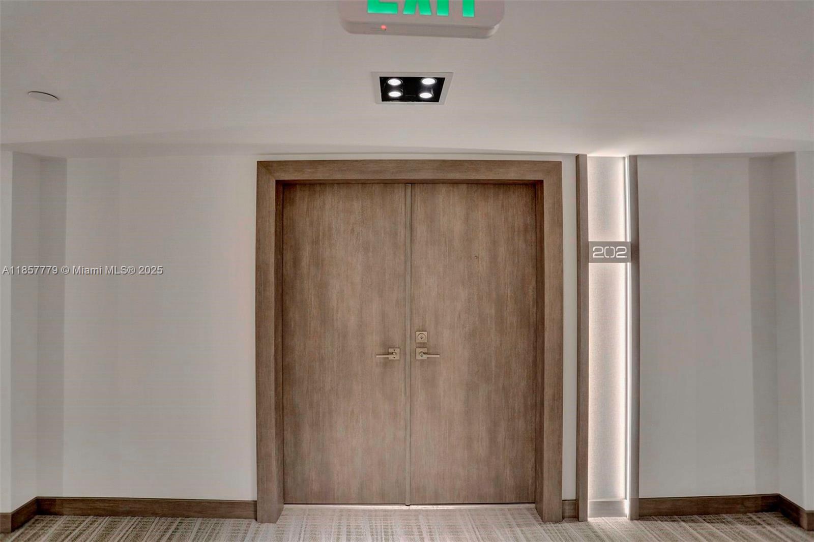 1155 Hillsboro Mile #202 Hillsboro Beach, FL 33062