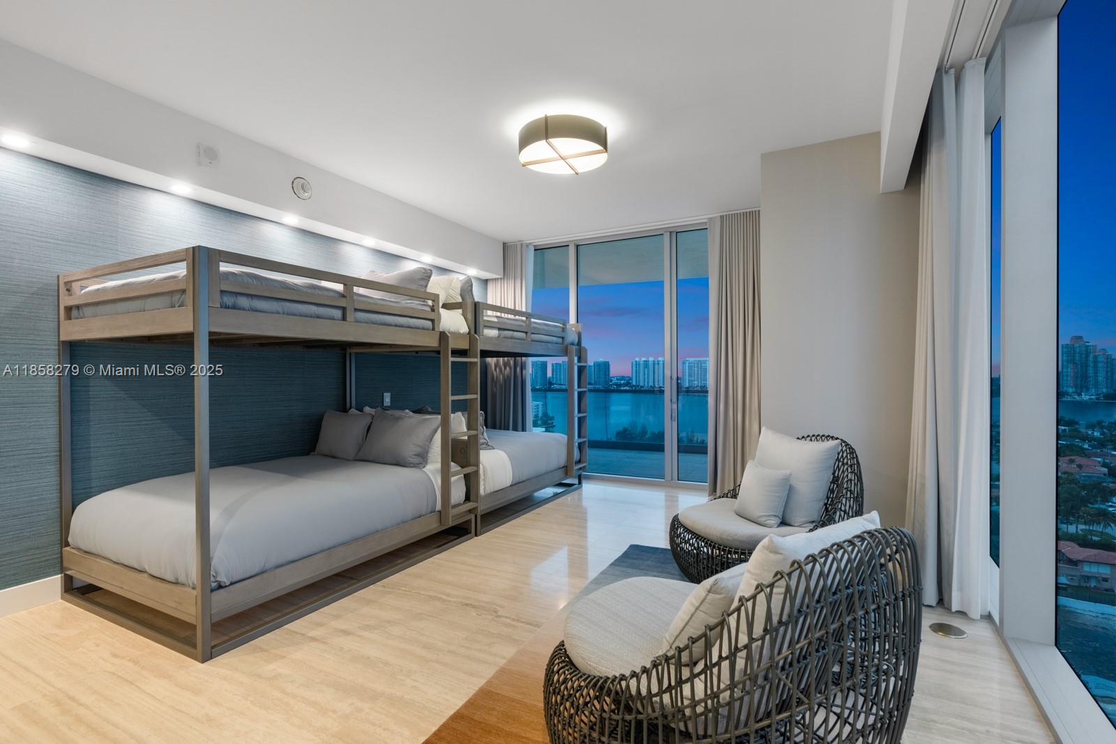 image Turnberry Ocean Club32