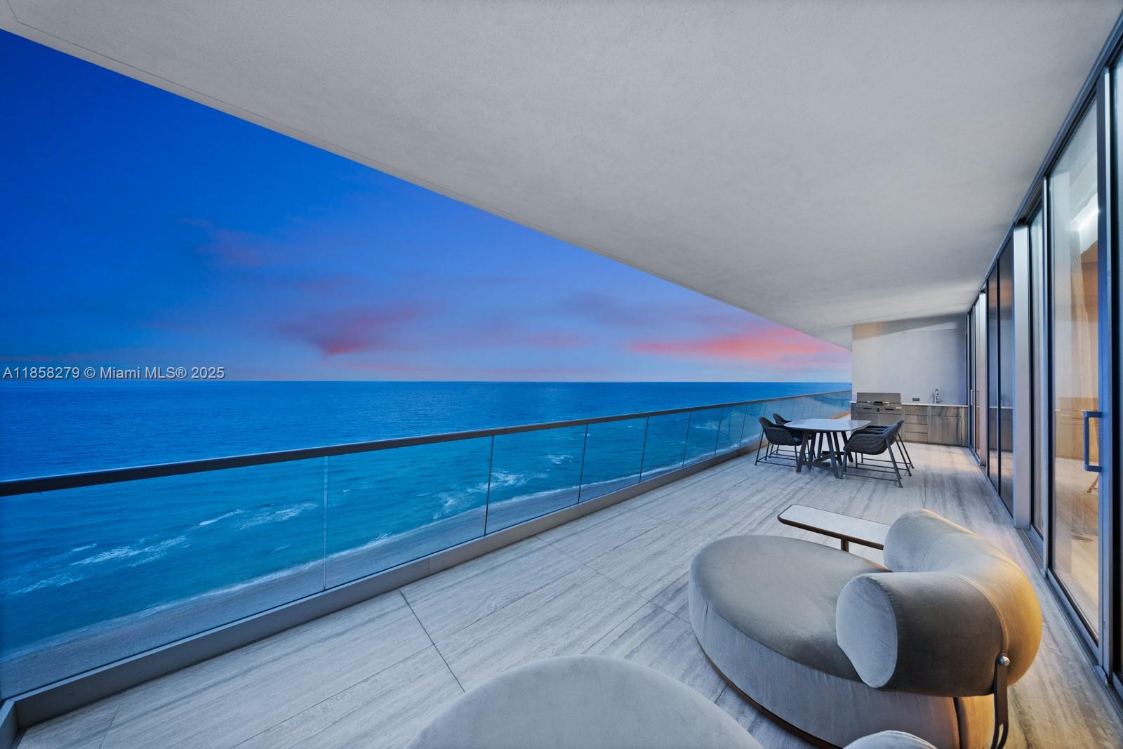 image Turnberry Ocean Club37