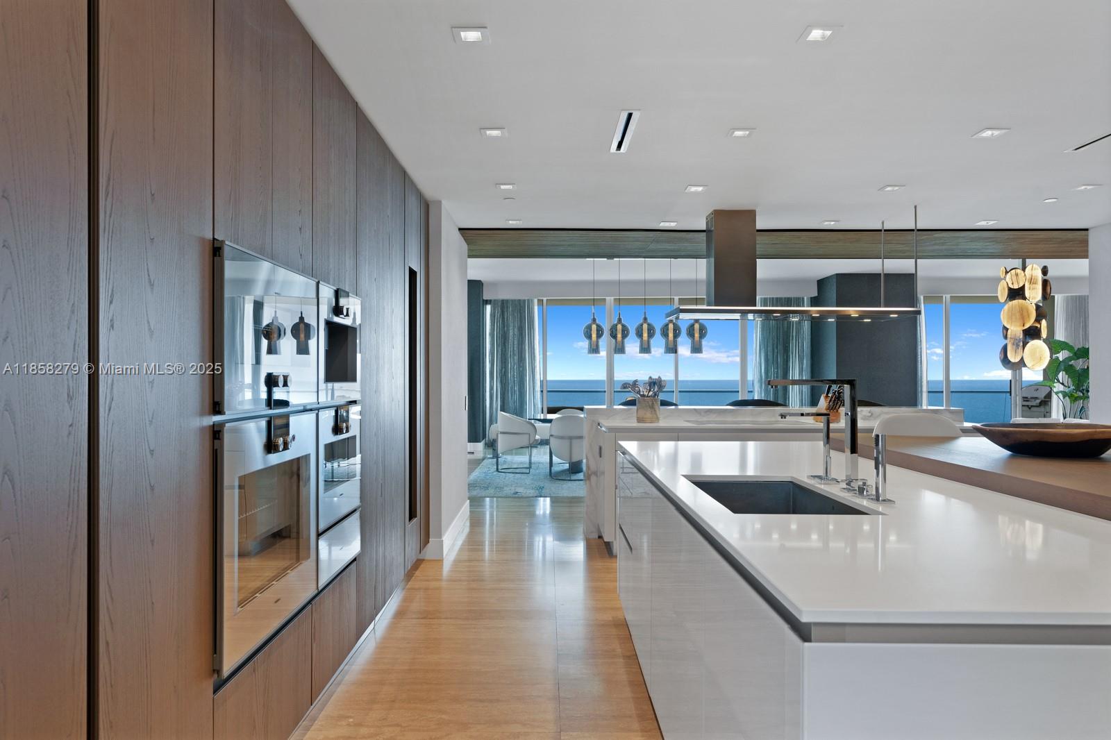 image Turnberry Ocean Club8
