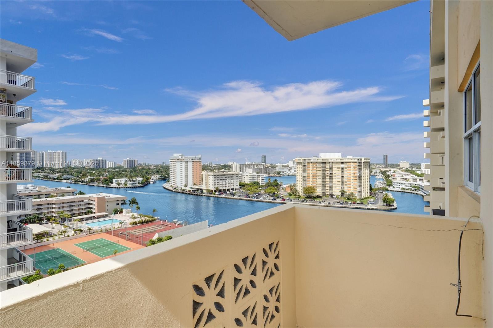 1833 S Ocean Dr #1402
