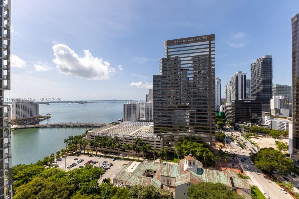 image Icon Brickell Condominium25