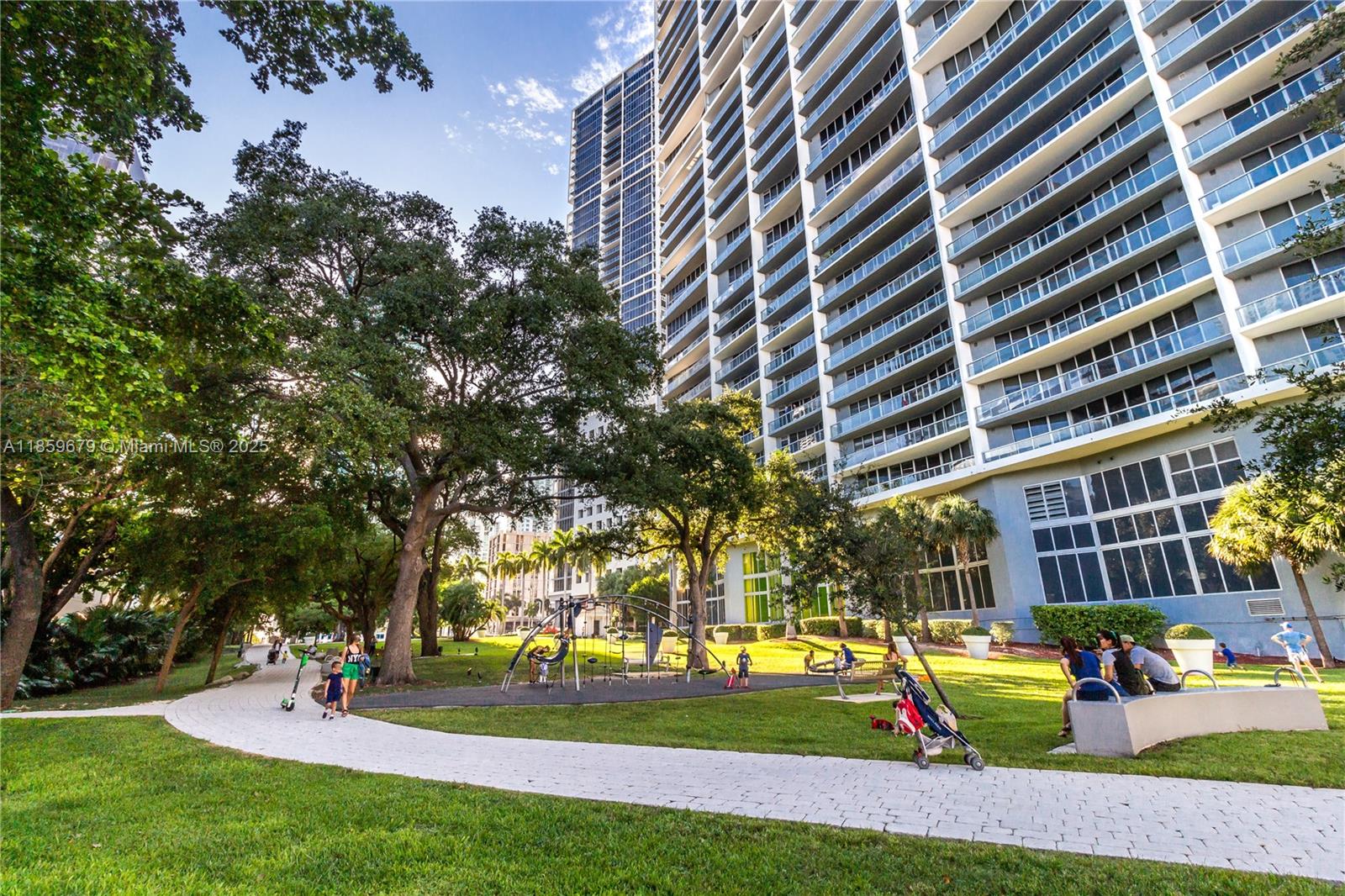 image Icon Brickell Condominium56