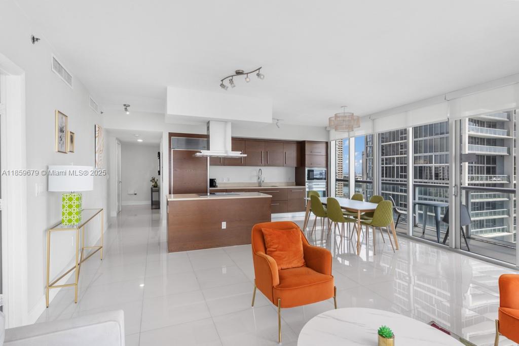 image Icon Brickell Condominium7