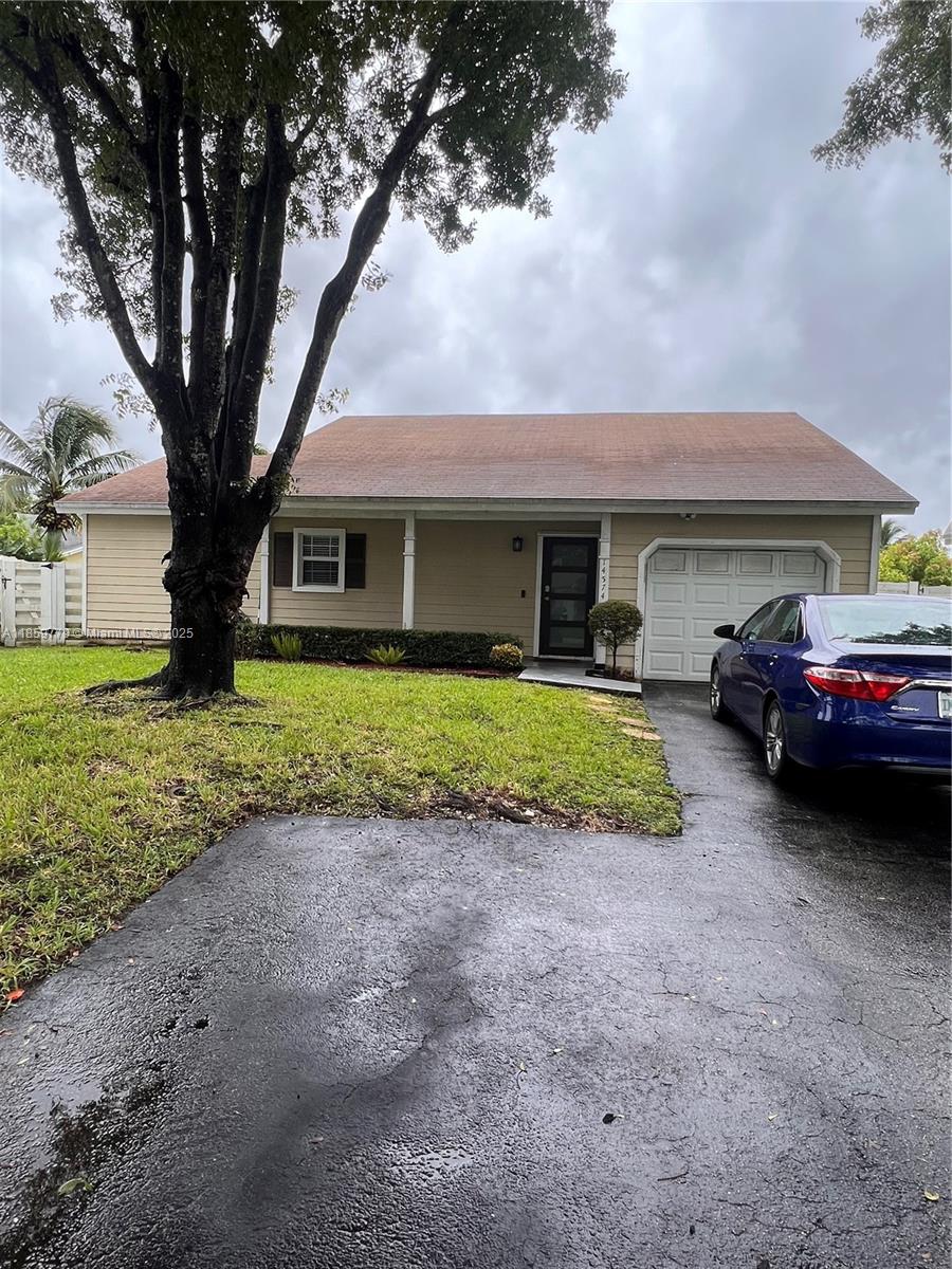 14574 SW 142nd Ct Cir S