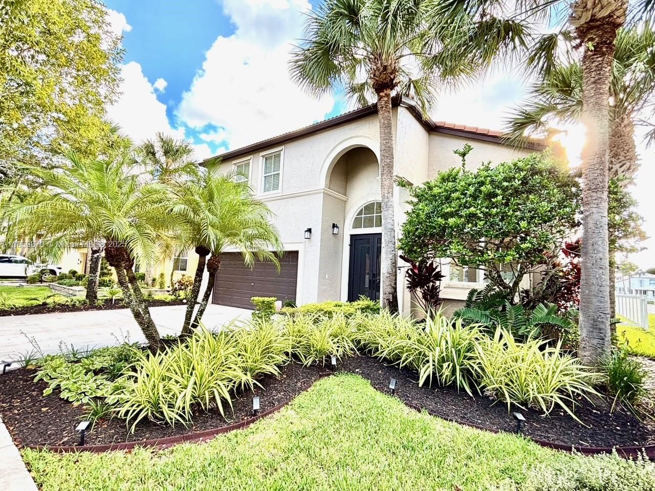5044 SW 164th Ave