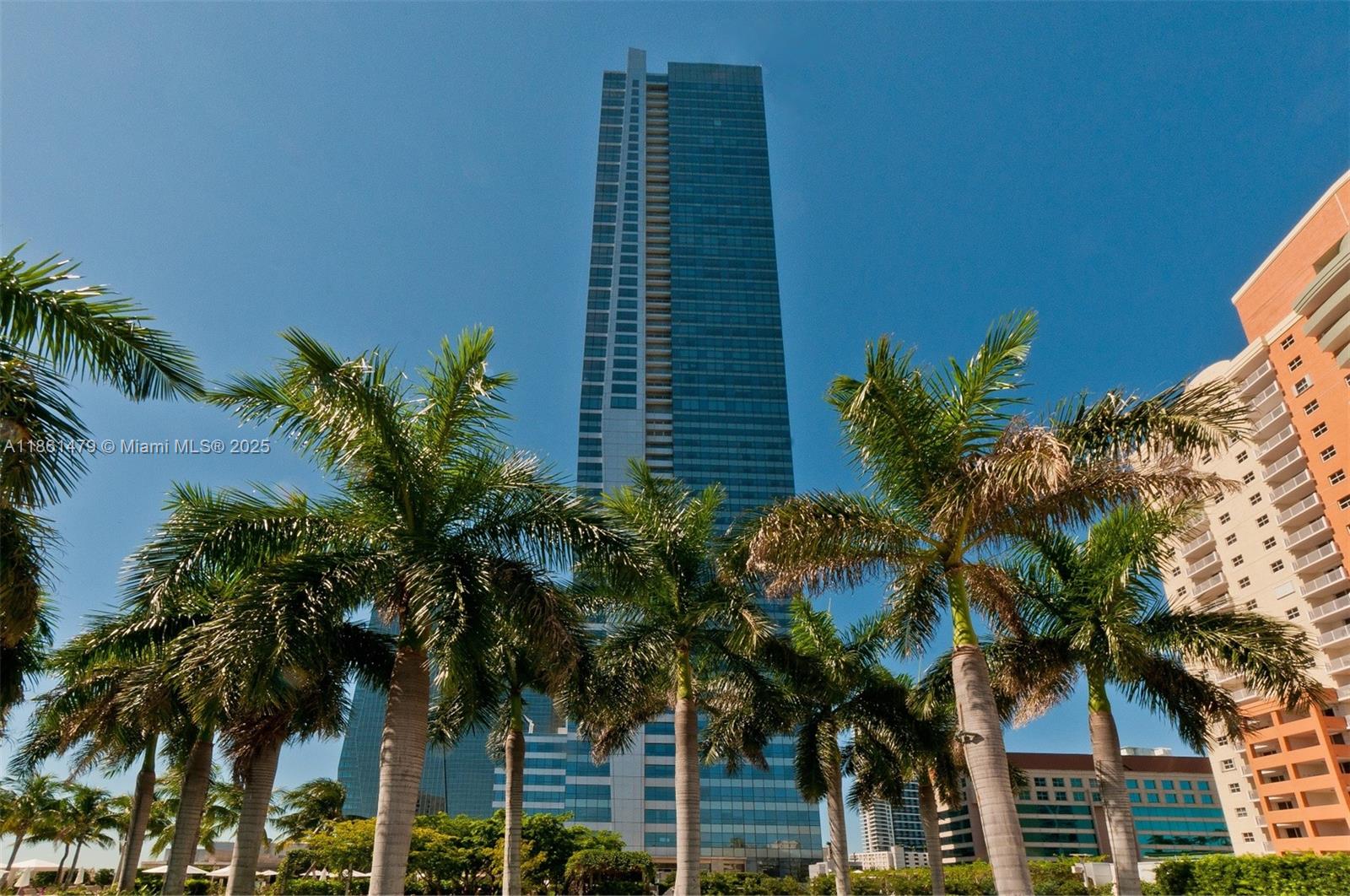 1425 Brickell Ave #48D