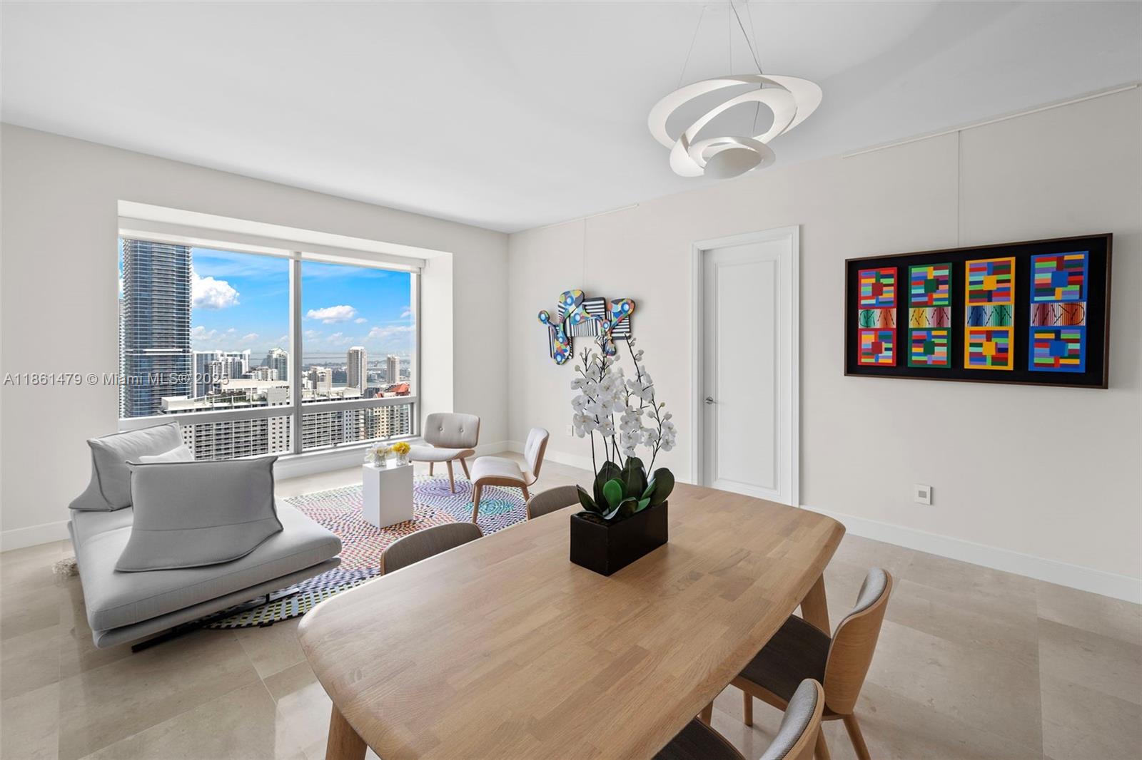 image Four Seasons Residences3