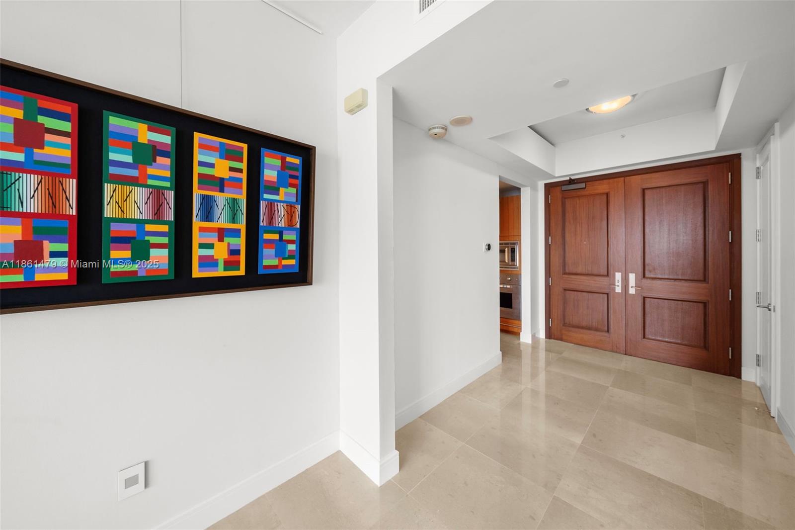 image Four Seasons Residences4