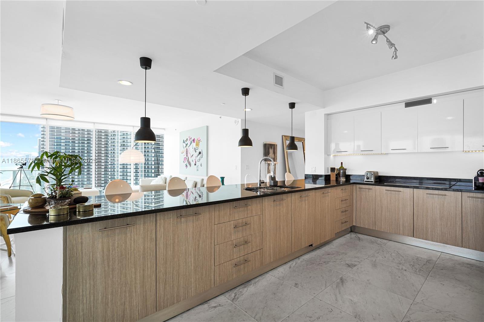 3951 S Ocean Dr #1901 Hollywood, FL 33019