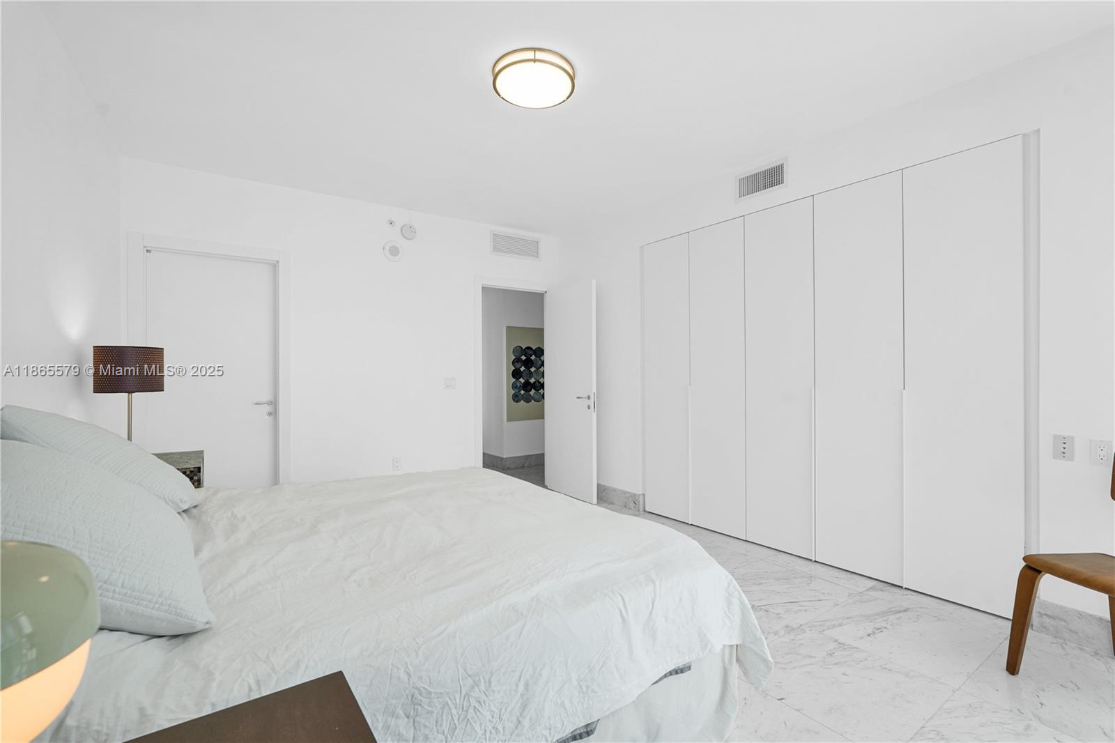 3951 S Ocean Dr #1901 Hollywood, FL 33019