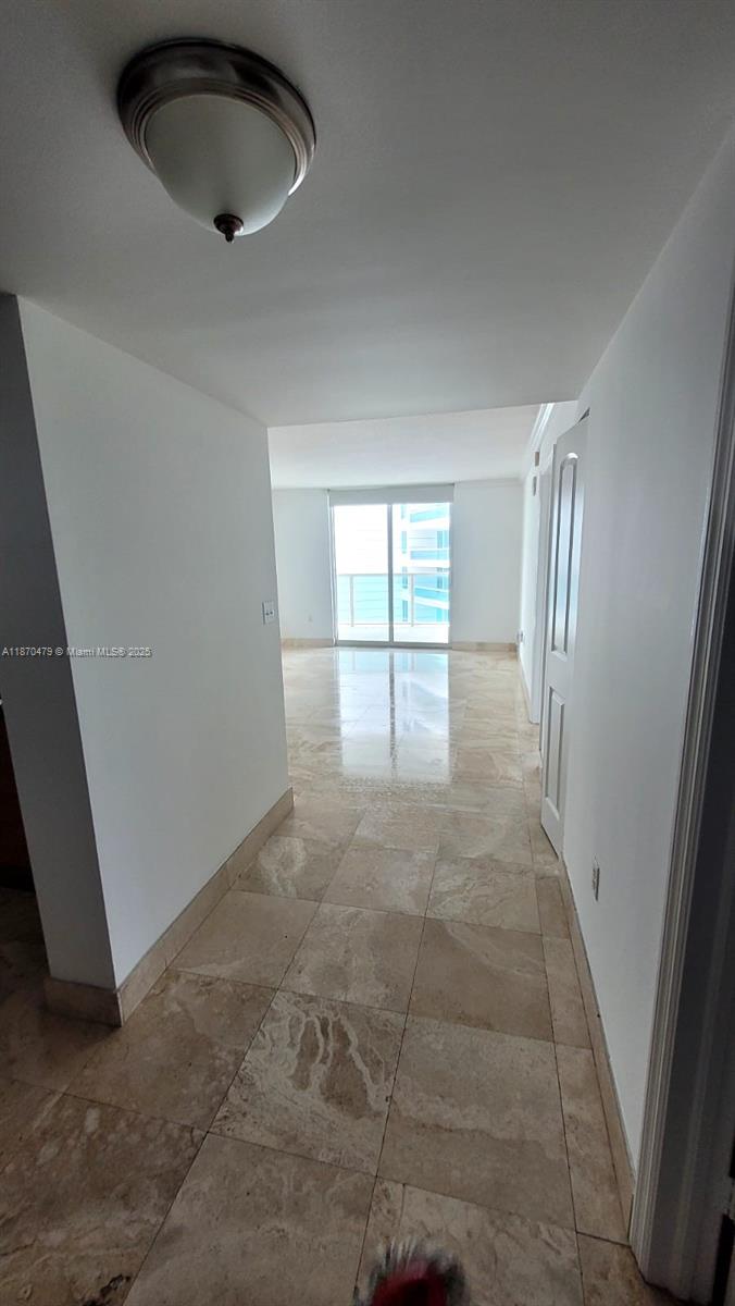 image Skyline On Brickell Condo3