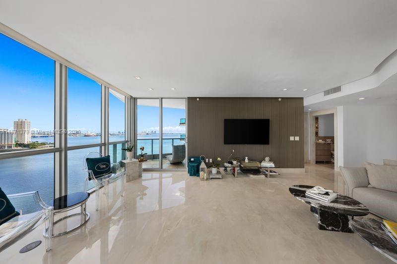 image Jade Residences14
