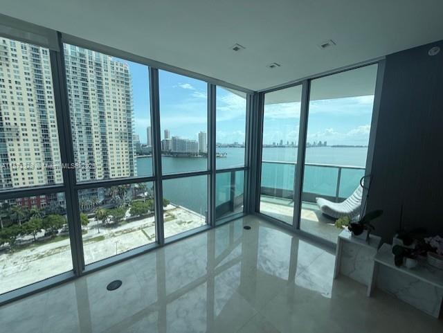image Jade Residences1