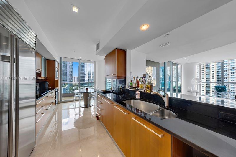 image Jade Residences25