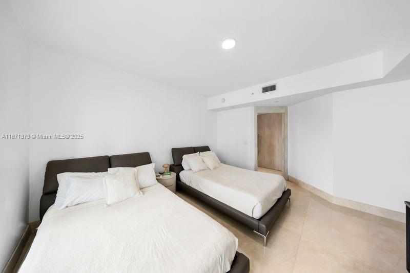 image Jade Residences26
