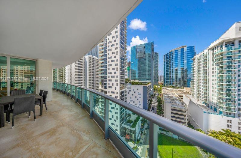 image Jade Residences43