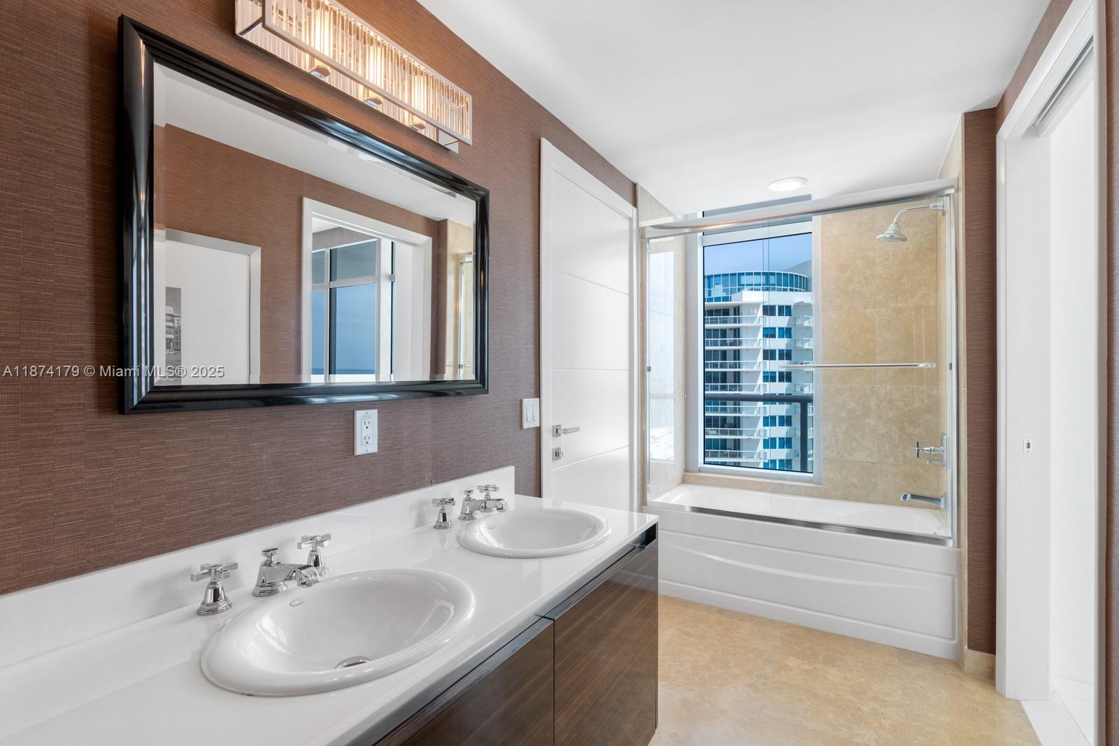 image The Caribbean Condo9