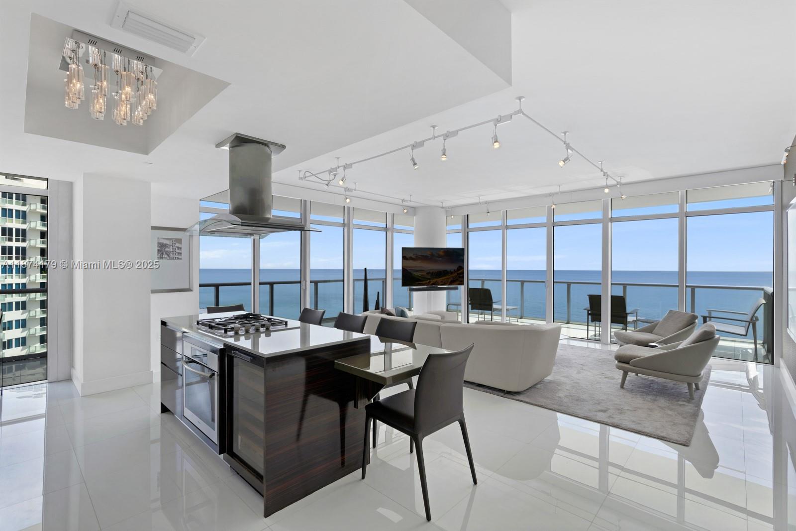 image The Caribbean Condo3