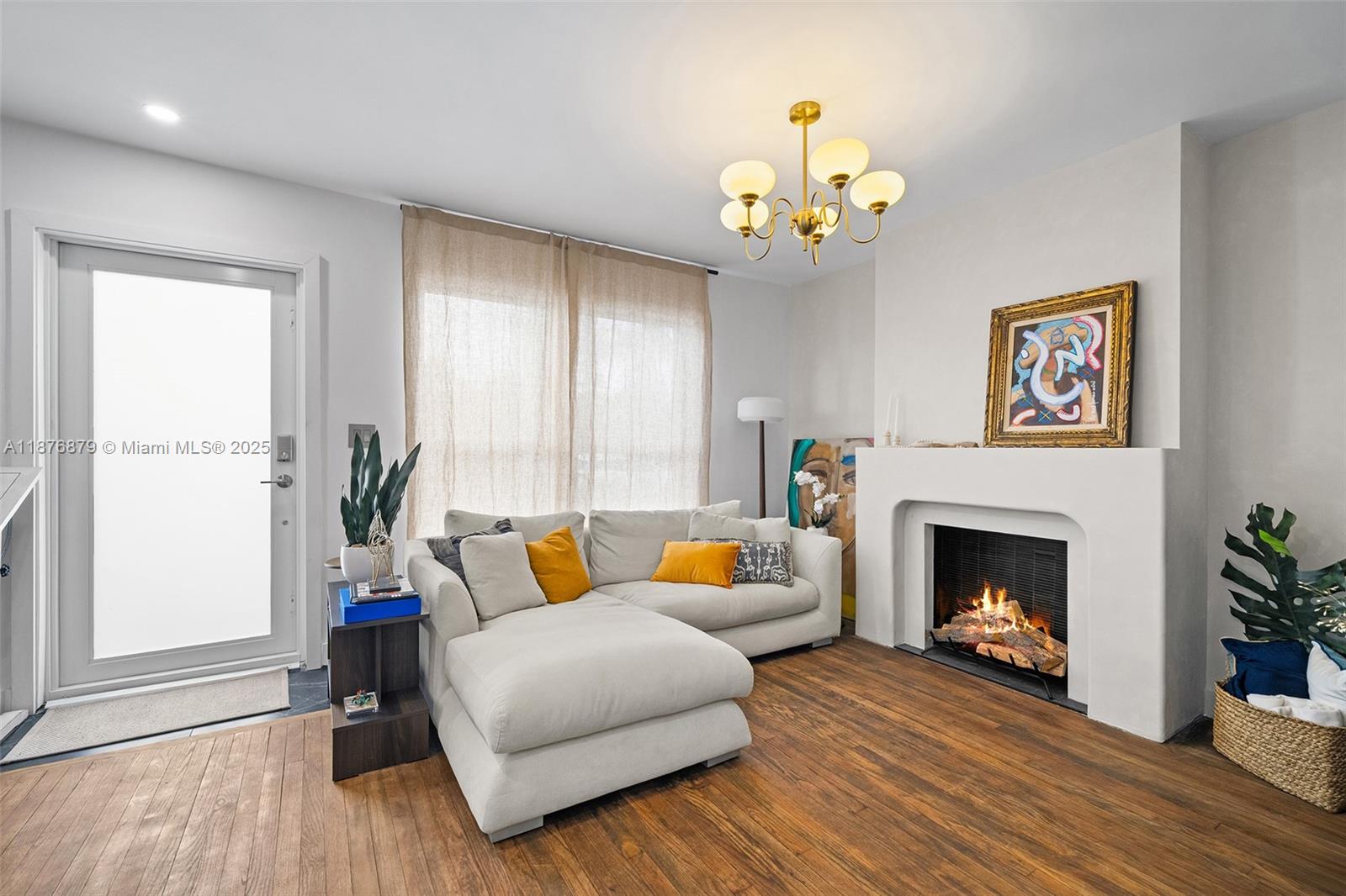 642 86th St Miami Beach, FL 33141