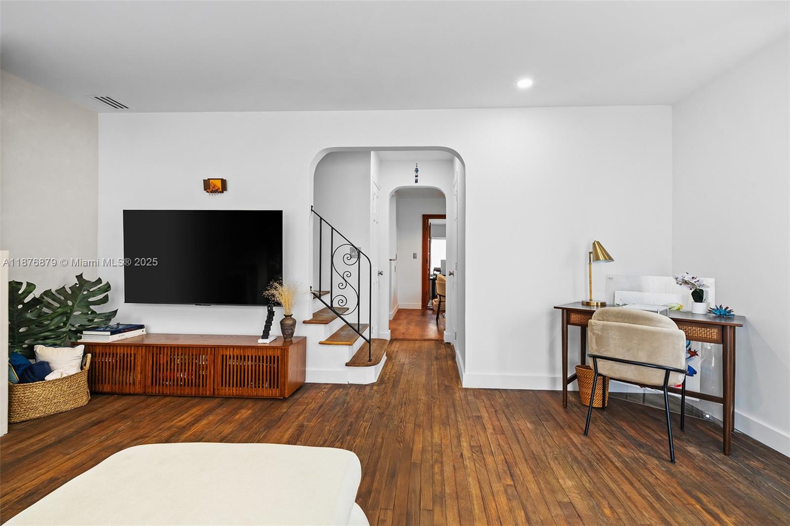 642 86th St Miami Beach, FL 33141