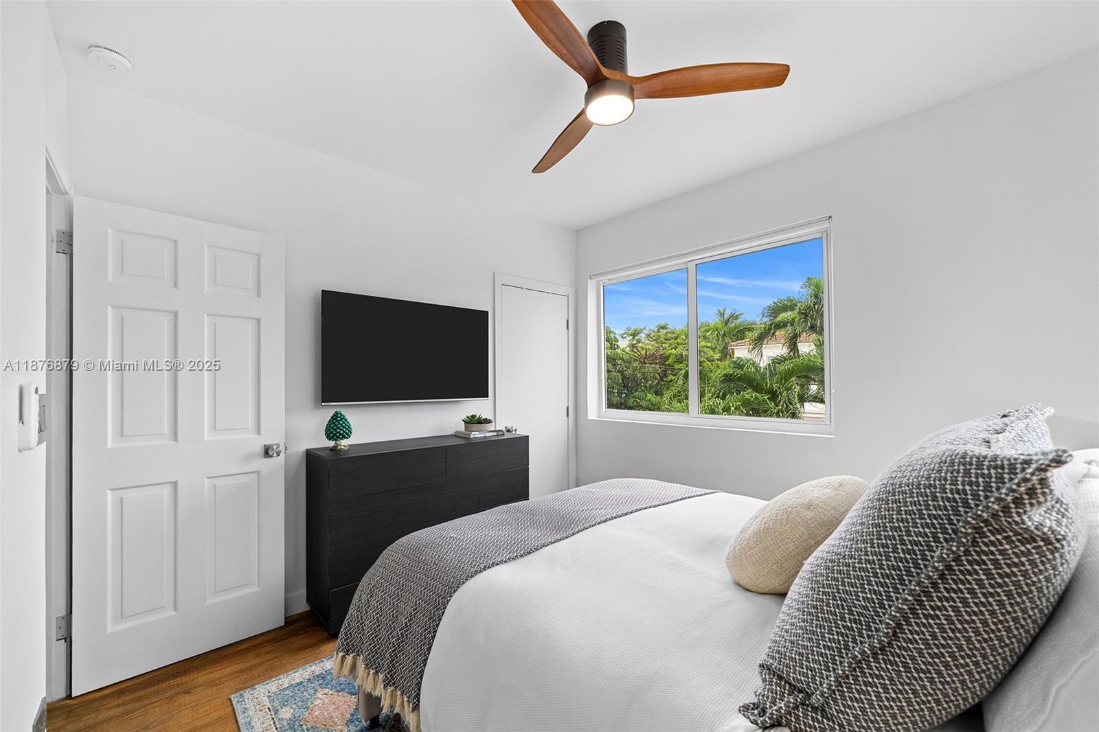 642 86th St Miami Beach, FL 33141