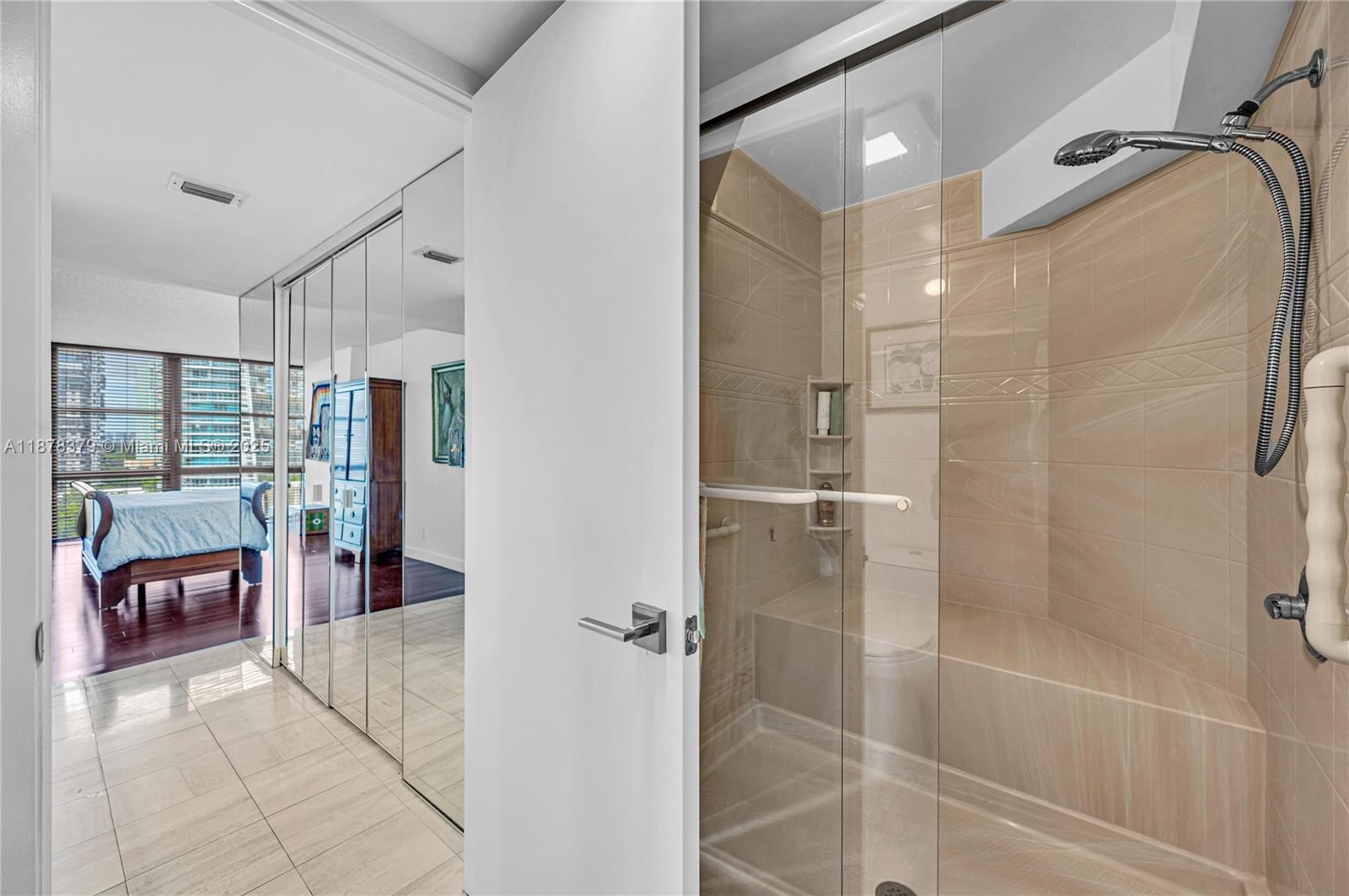 image Brickell Place17