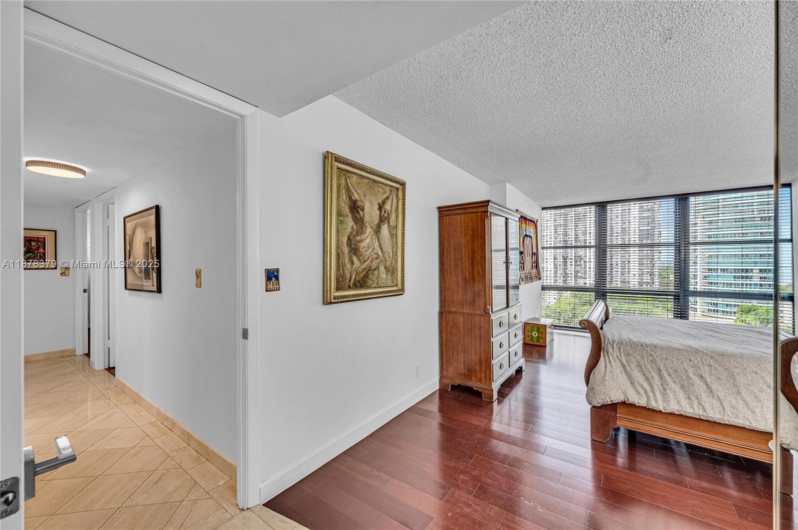 image Brickell Place18