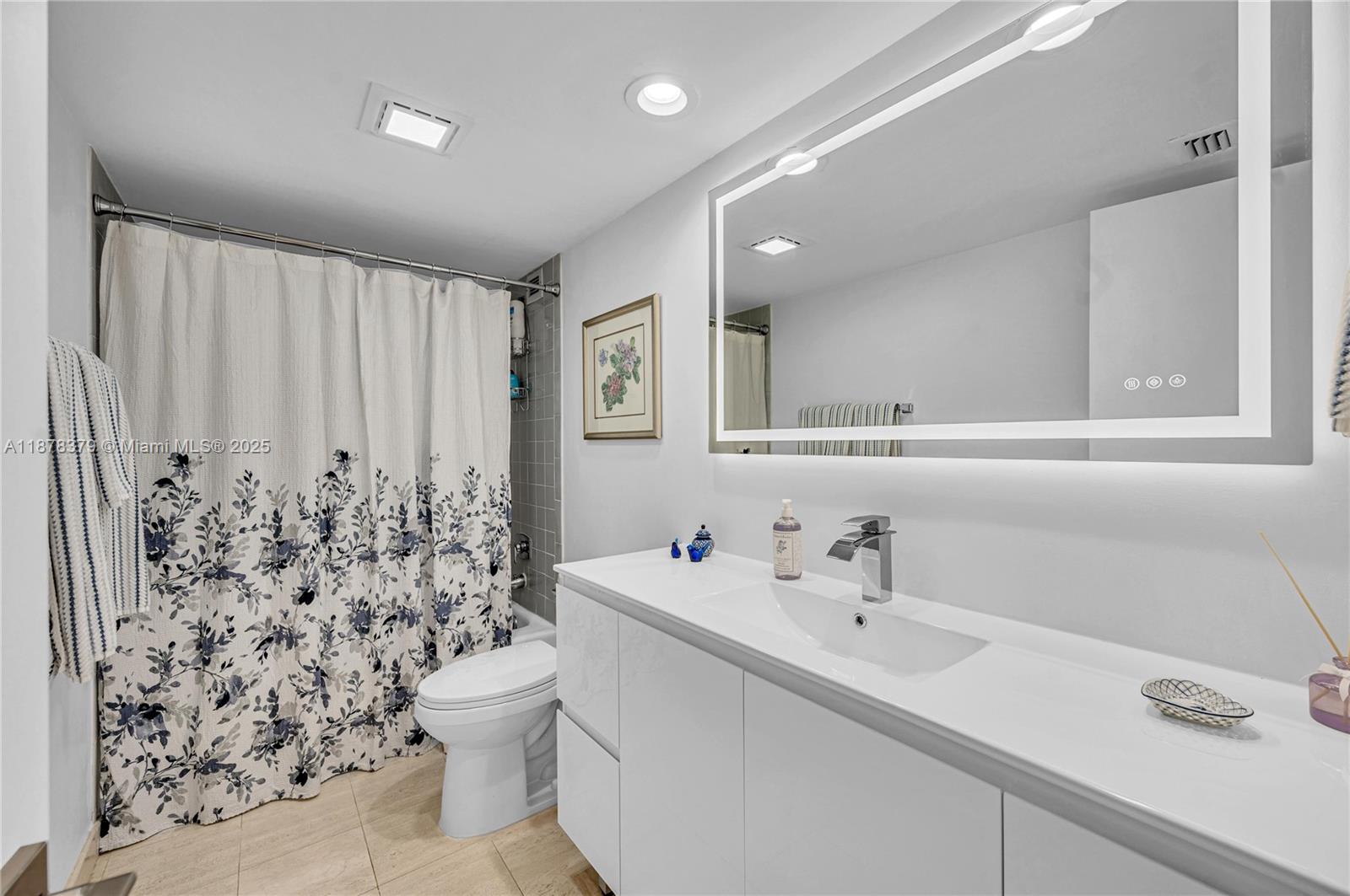 image Brickell Place22