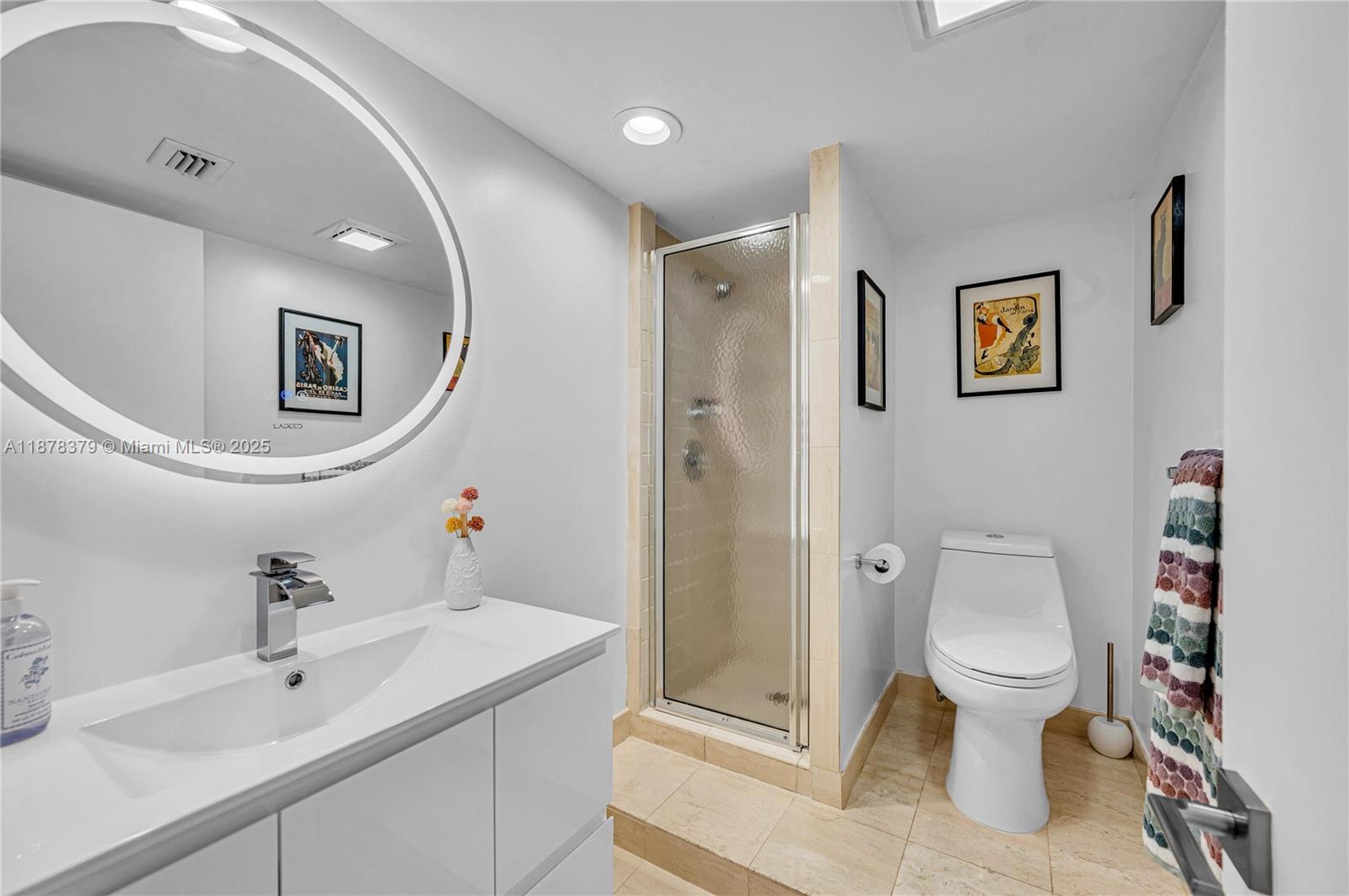 image Brickell Place25