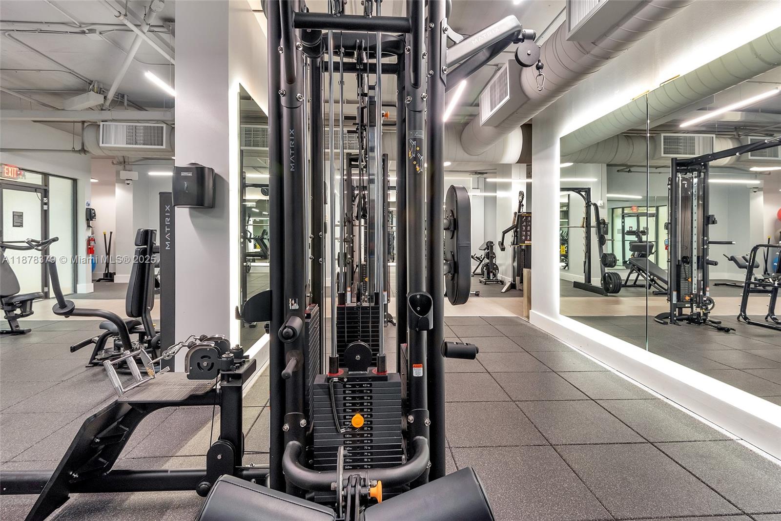 image Brickell Place28