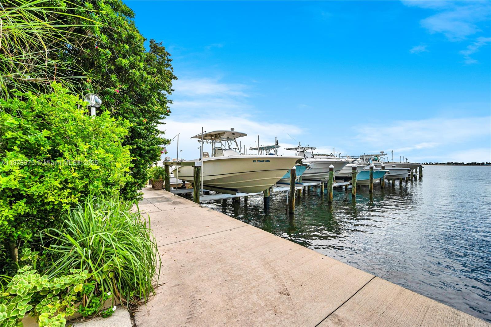 image Brickell Place33